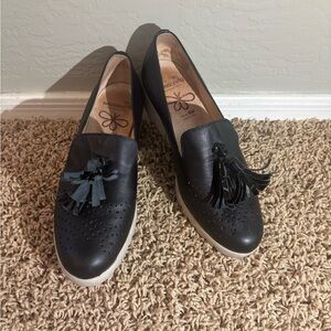 Elegant Black Tassel Loafers